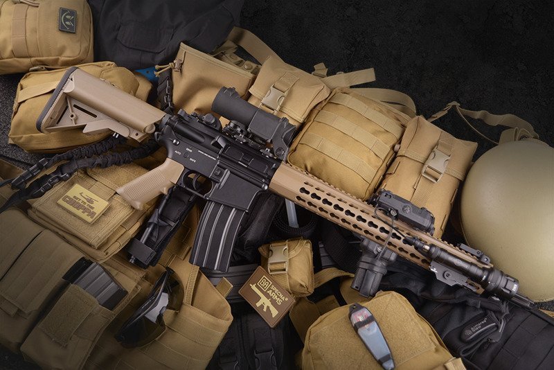 Airsoftová zbraň SA-B15 ONE™ - Half-Tan