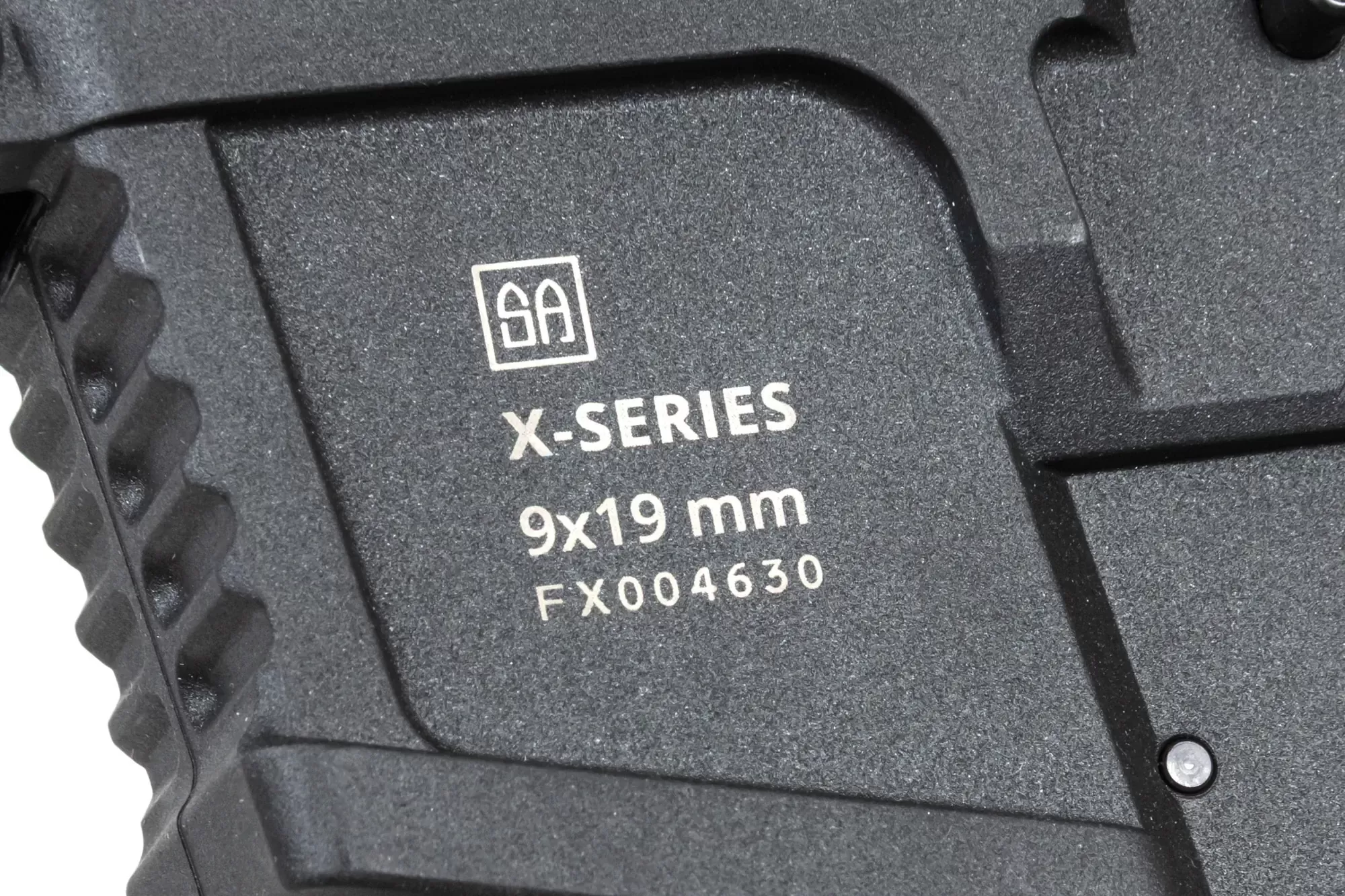 Airsoftová zbraň Specna Arms SA-FX02 FLEX™ HAL ETU (oranžové úsťové ústrojí) - černá